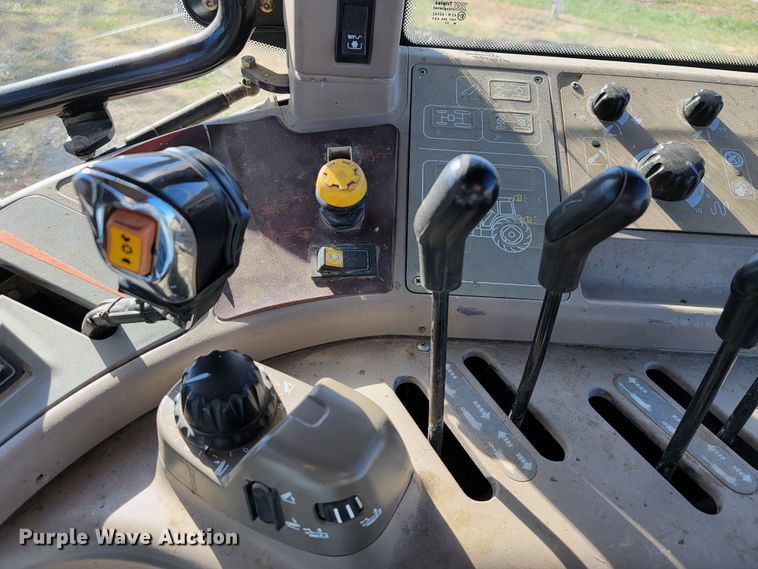 image for item IX9565 2003 Case IH MXM155  tractor