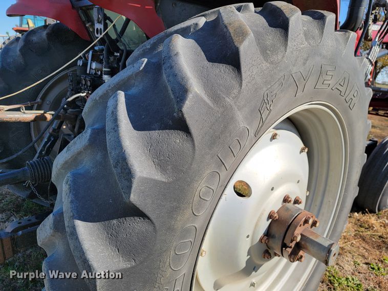 image for item IX9565 2003 Case IH MXM155  tractor