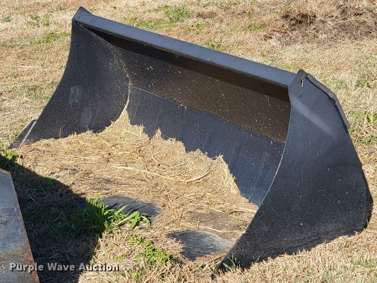 image for item IX9565 2003 Case IH MXM155  tractor