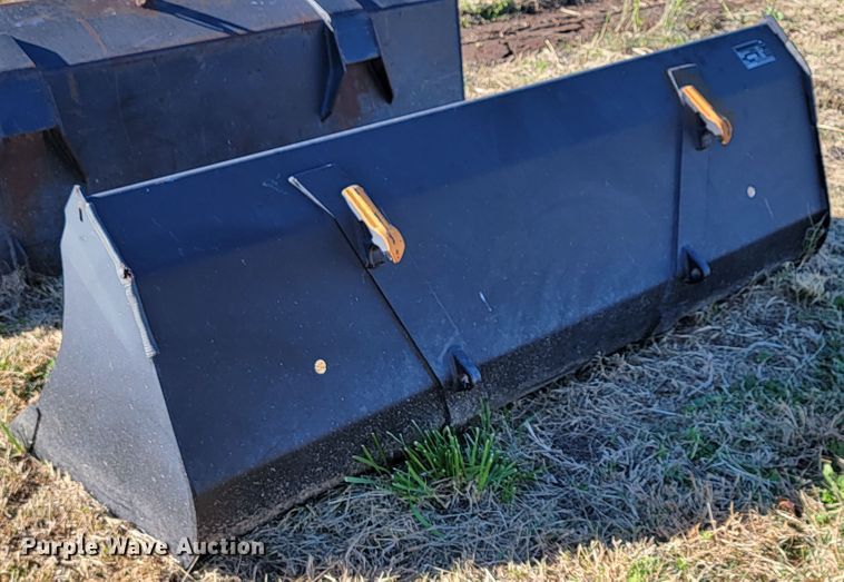 image for item IX9565 2003 Case IH MXM155  tractor