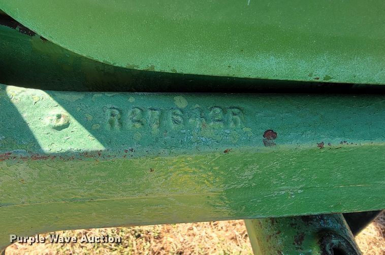 image for item IX9568 John Deere 4010  tractor