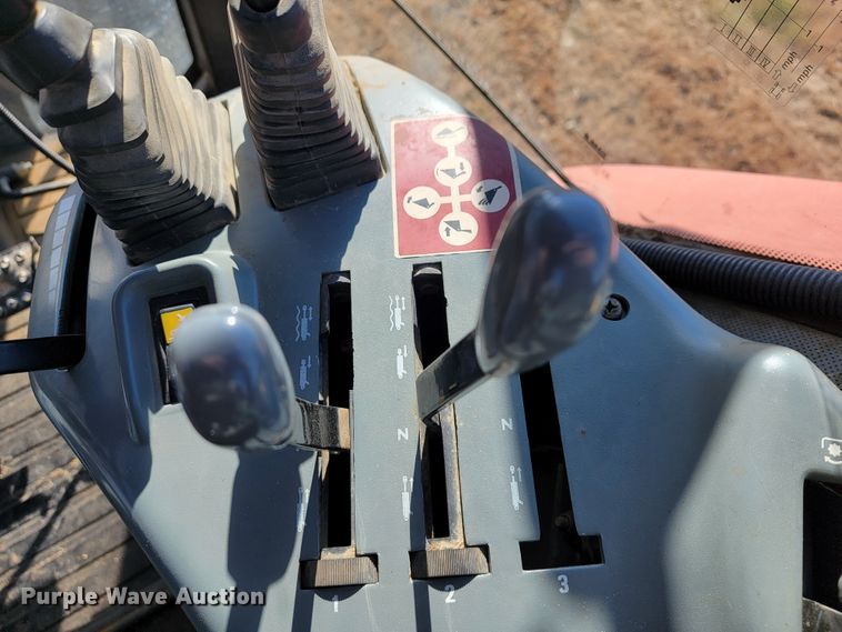 image for item IX9570 1998 Case IH MX120  tractor