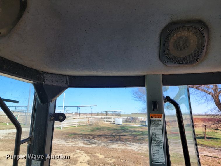 image for item IX9570 1998 Case IH MX120  tractor