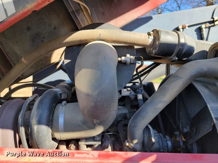 image for item IX9570 1998 Case IH MX120  tractor