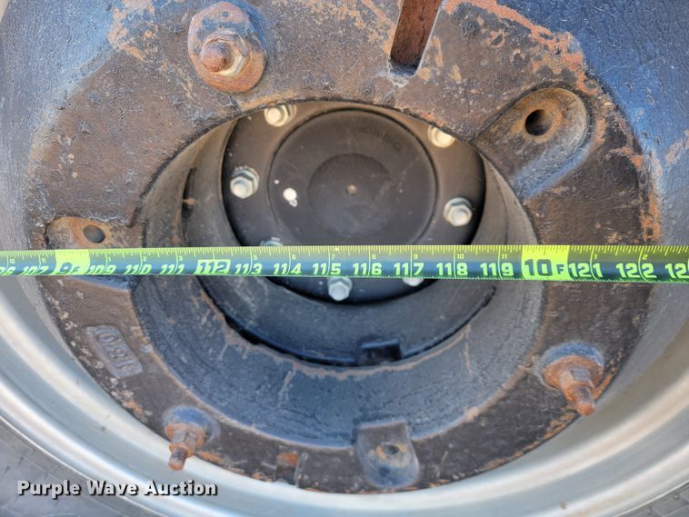 image for item IX9570 1998 Case IH MX120  tractor