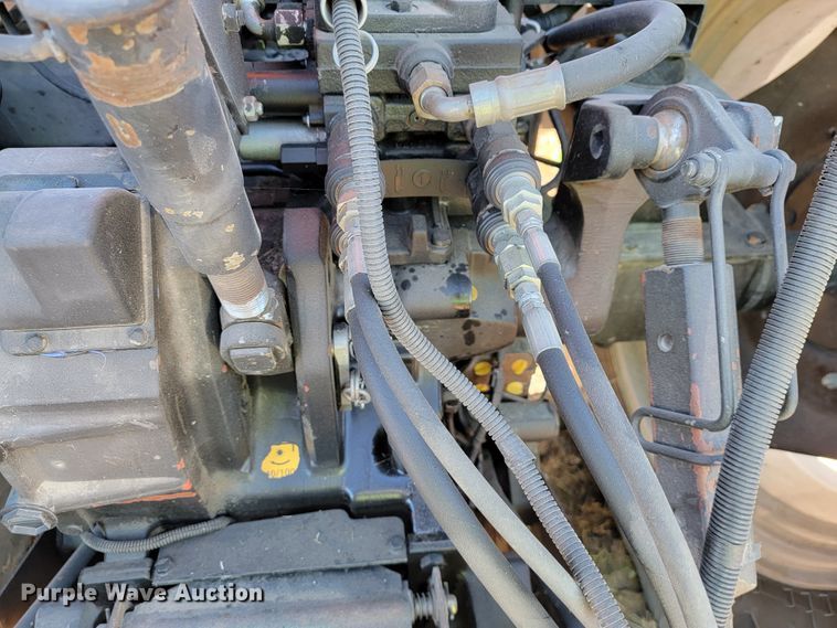 image for item IX9570 1998 Case IH MX120  tractor