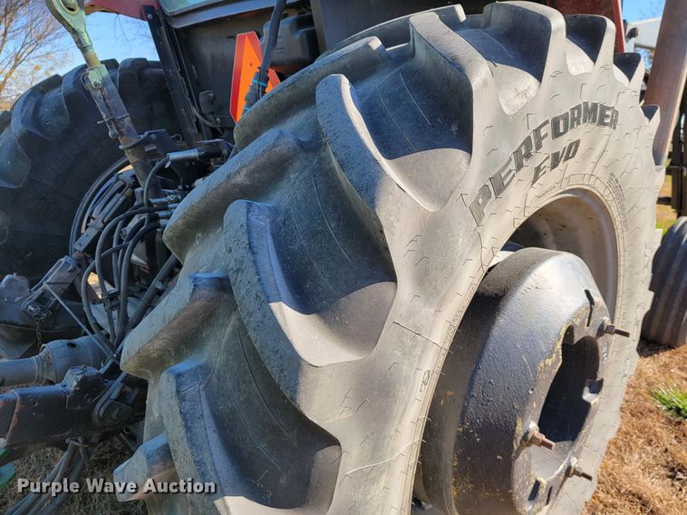 image for item IX9570 1998 Case IH MX120  tractor