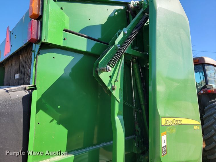 image for item IX9571 2018 John Deere 560M  round baler