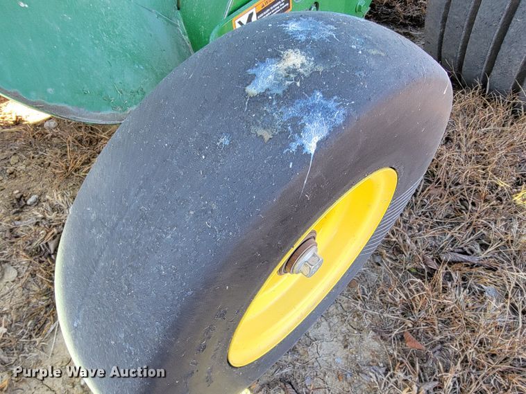 image for item IX9571 2018 John Deere 560M  round baler