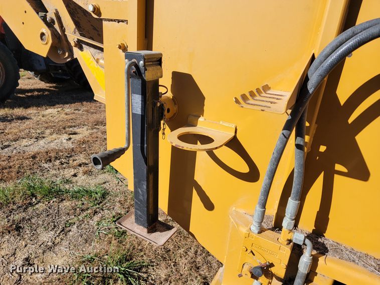 image for item IX9572 Duratech HayBuster 2650  bale processor