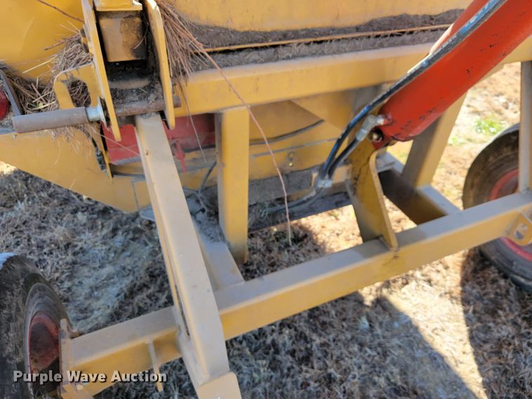 image for item IX9572 Duratech HayBuster 2650  bale processor