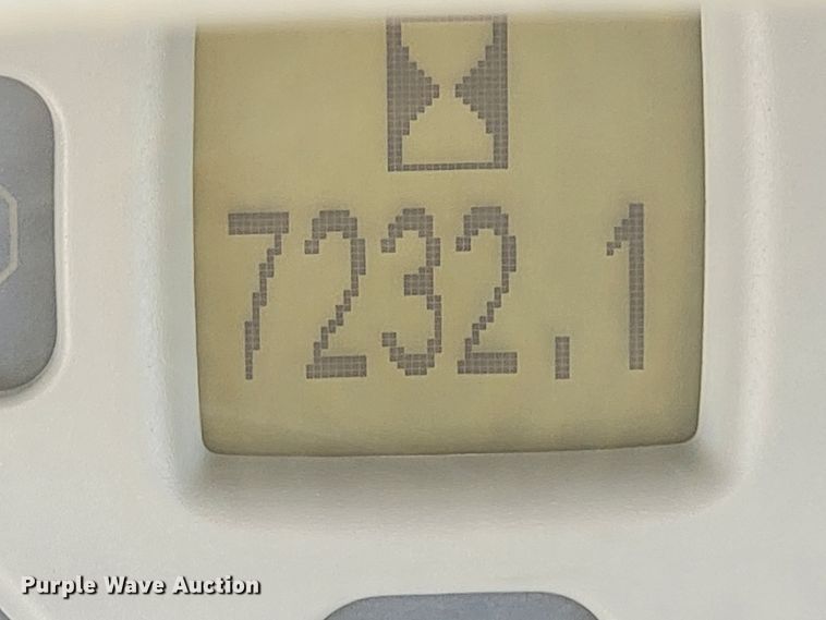 image for item IX9574 2014 New Holland T7.220  MFWD tractor