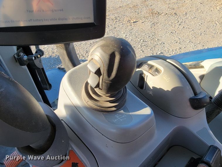 image for item IX9574 2014 New Holland T7.220  MFWD tractor