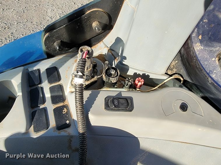 image for item IX9574 2014 New Holland T7.220  MFWD tractor