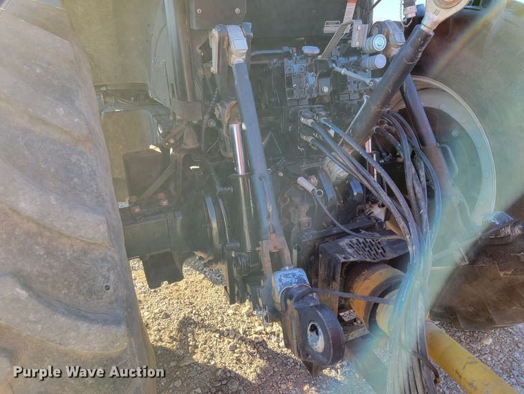 image for item IX9574 2014 New Holland T7.220  MFWD tractor