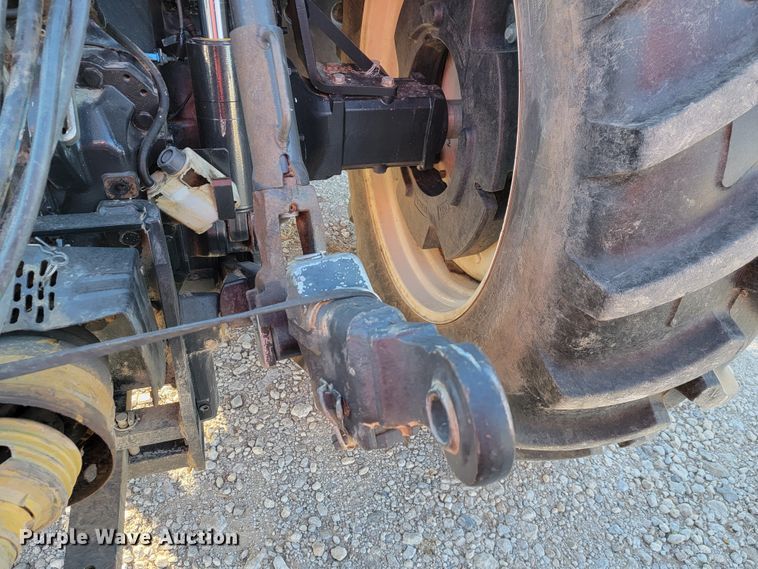 image for item IX9574 2014 New Holland T7.220  MFWD tractor