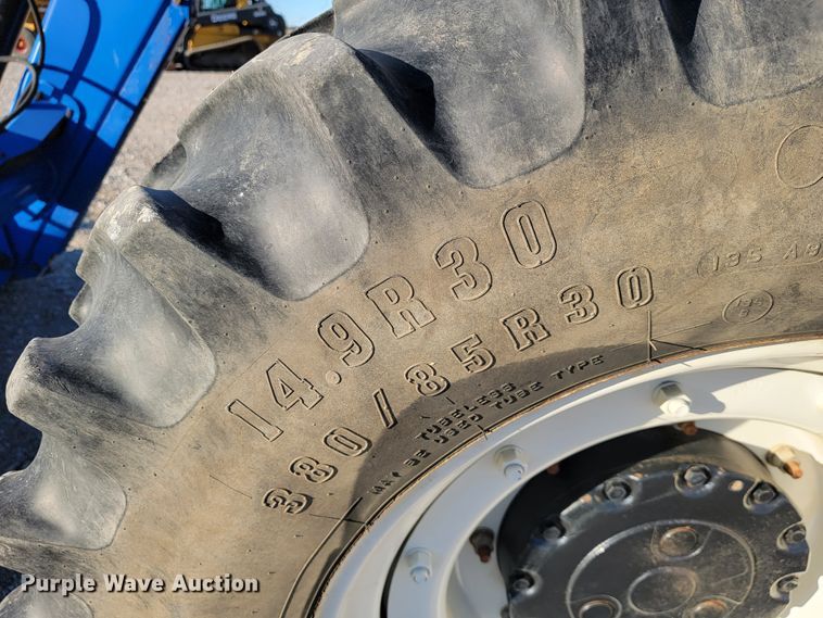 image for item IX9574 2014 New Holland T7.220  MFWD tractor