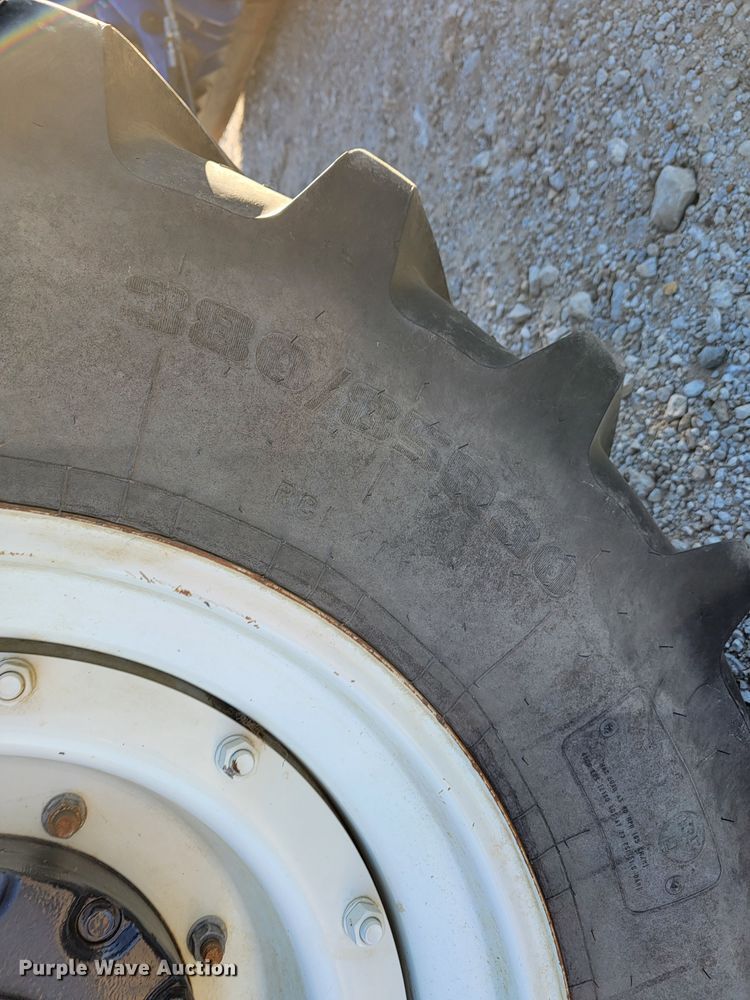 image for item IX9574 2014 New Holland T7.220  MFWD tractor