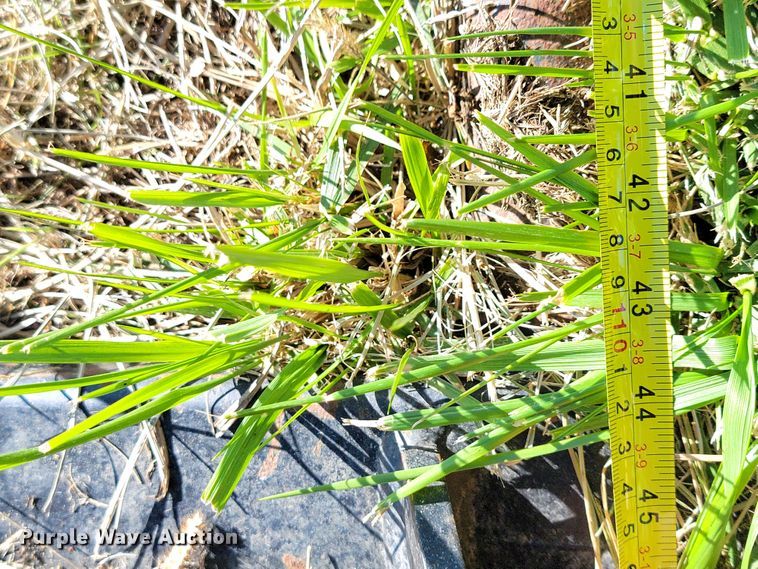 image for item IX9574 2014 New Holland T7.220  MFWD tractor