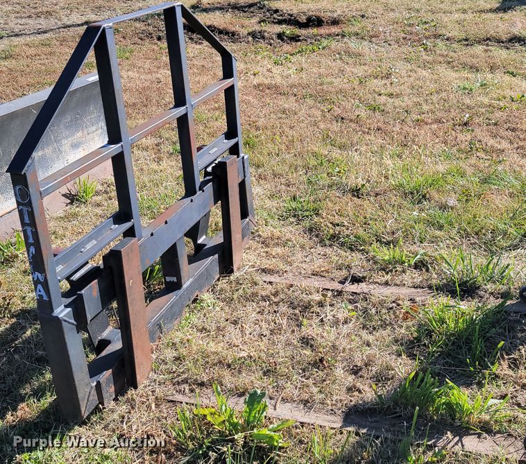 image for item IX9574 2014 New Holland T7.220  MFWD tractor