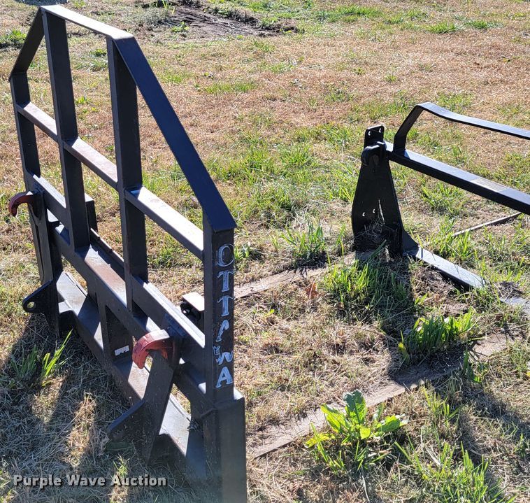 image for item IX9574 2014 New Holland T7.220  MFWD tractor