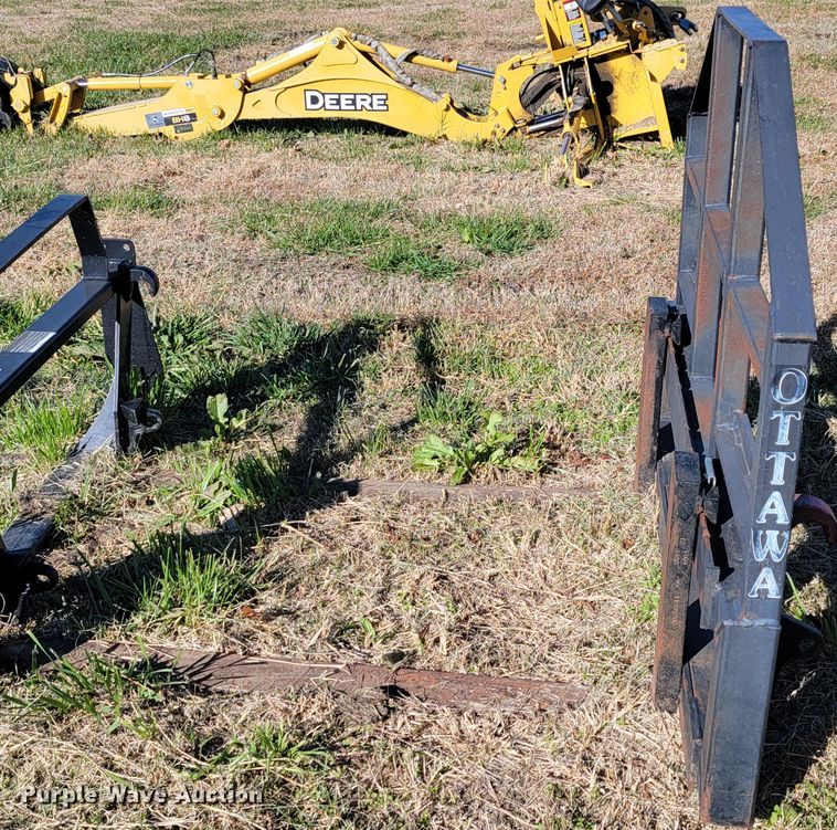 image for item IX9574 2014 New Holland T7.220  MFWD tractor