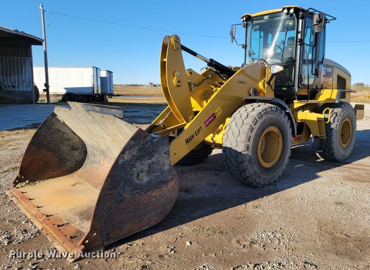 image for item IX9576 2016 Caterpillar 926M  high lift wheel loader