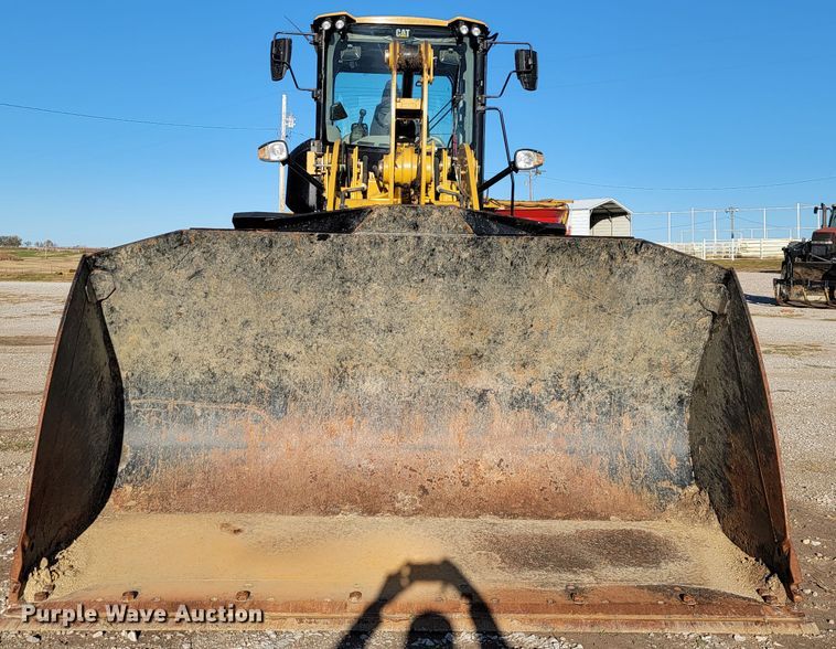 image for item IX9576 2016 Caterpillar 926M  high lift wheel loader