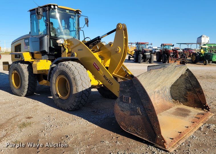 image for item IX9576 2016 Caterpillar 926M  high lift wheel loader