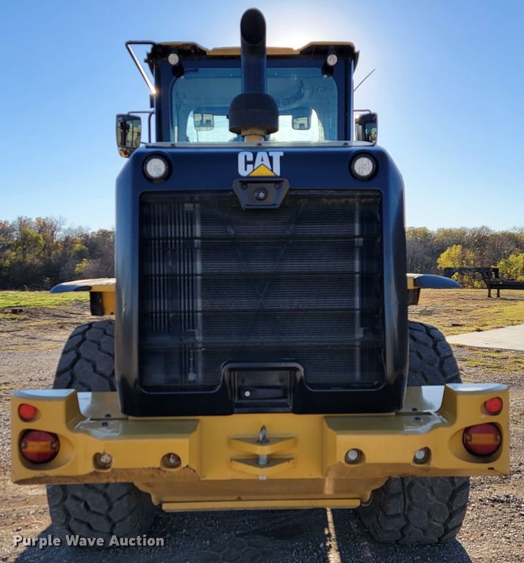 image for item IX9576 2016 Caterpillar 926M  high lift wheel loader