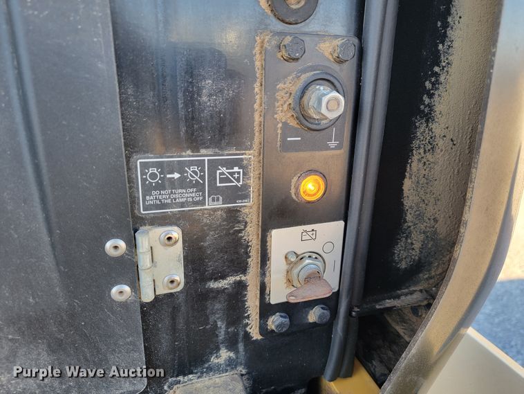 image for item IX9576 2016 Caterpillar 926M  high lift wheel loader