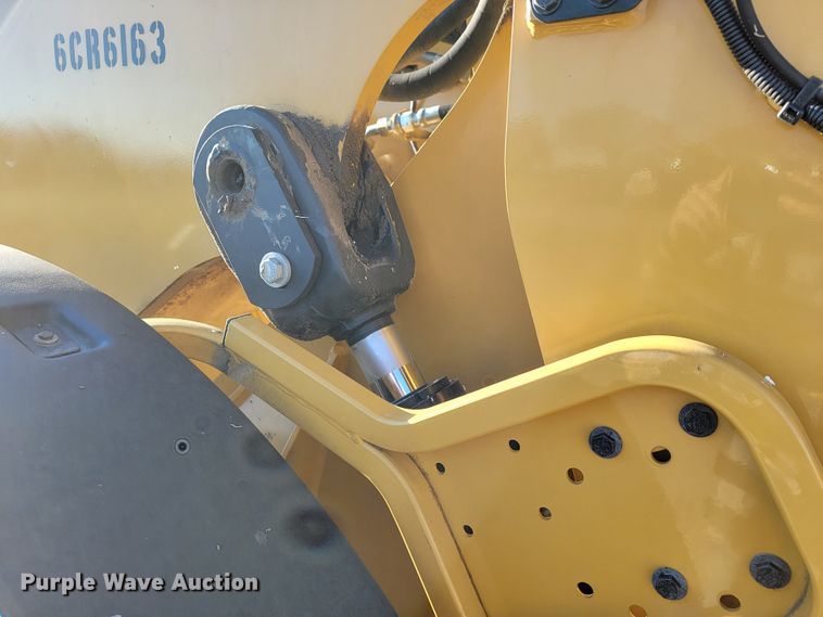 image for item IX9576 2016 Caterpillar 926M  high lift wheel loader