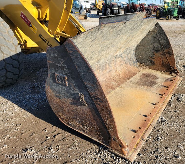 image for item IX9576 2016 Caterpillar 926M  high lift wheel loader