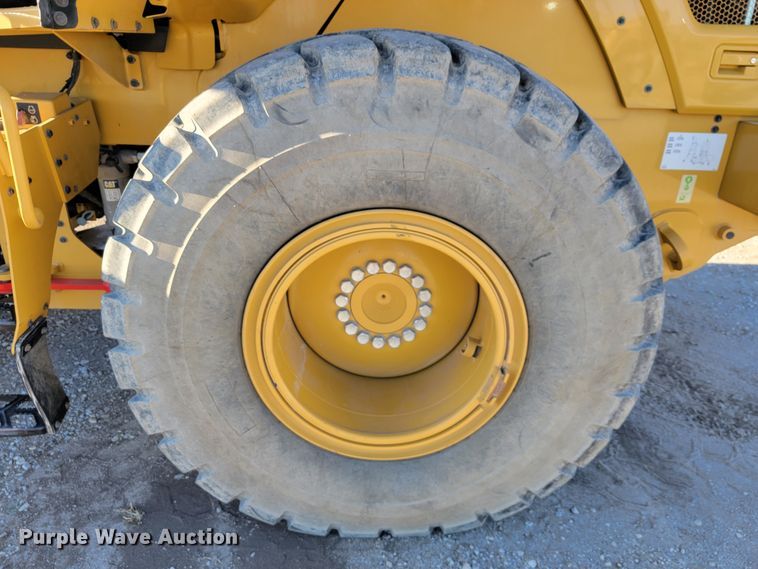 image for item IX9576 2016 Caterpillar 926M  high lift wheel loader