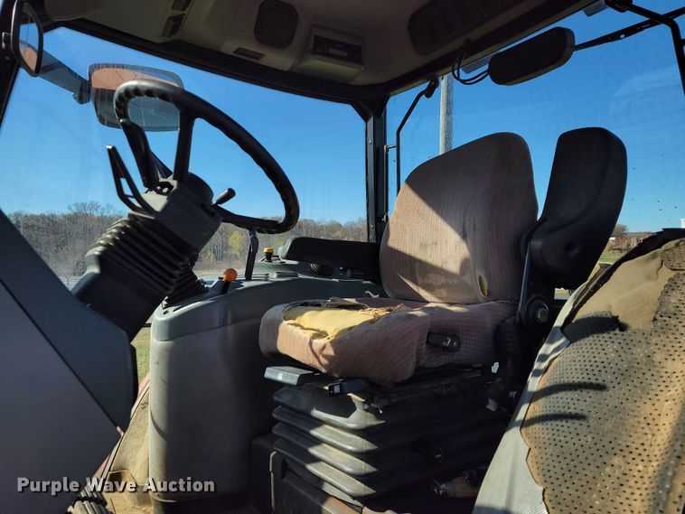 image for item IX9577 2001 Case IH MX110  MFWD tractor