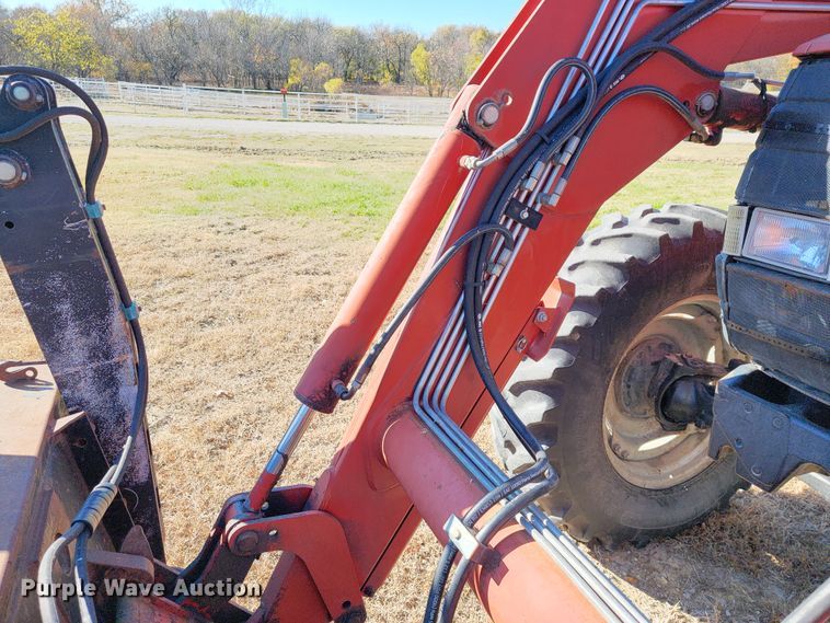 image for item IX9577 2001 Case IH MX110  MFWD tractor