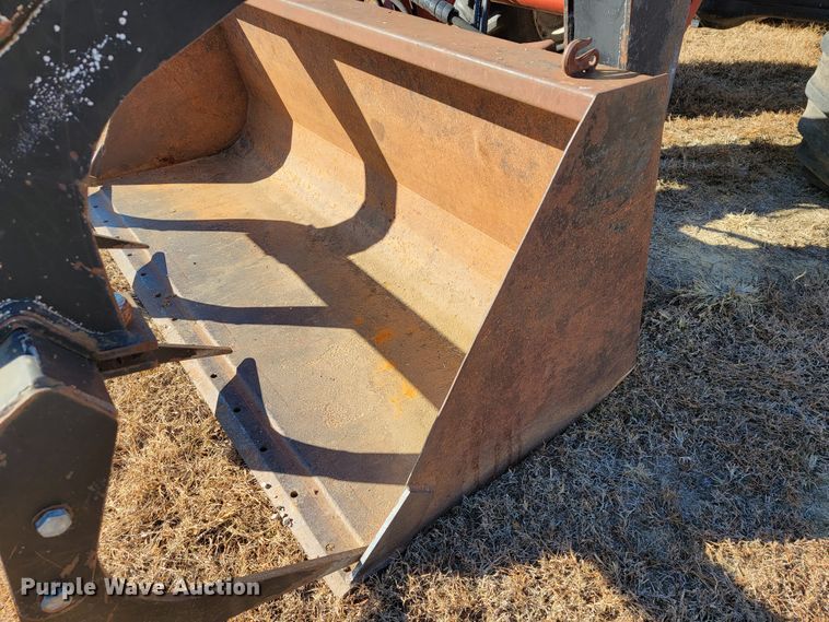 image for item IX9577 2001 Case IH MX110  MFWD tractor