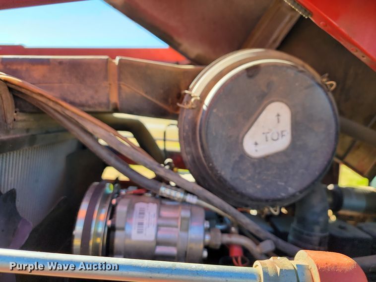 image for item IX9577 2001 Case IH MX110  MFWD tractor