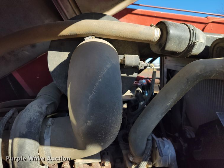 image for item IX9577 2001 Case IH MX110  MFWD tractor