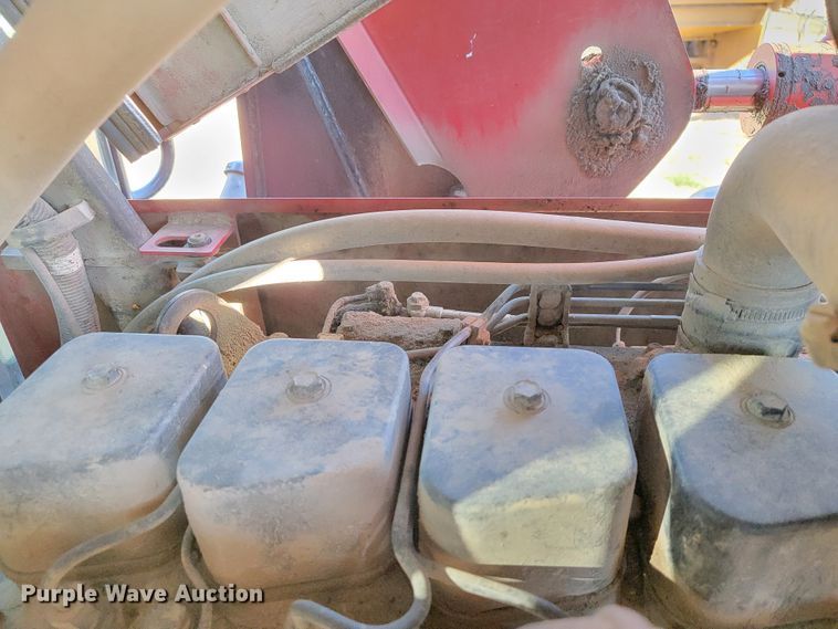 image for item IX9577 2001 Case IH MX110  MFWD tractor