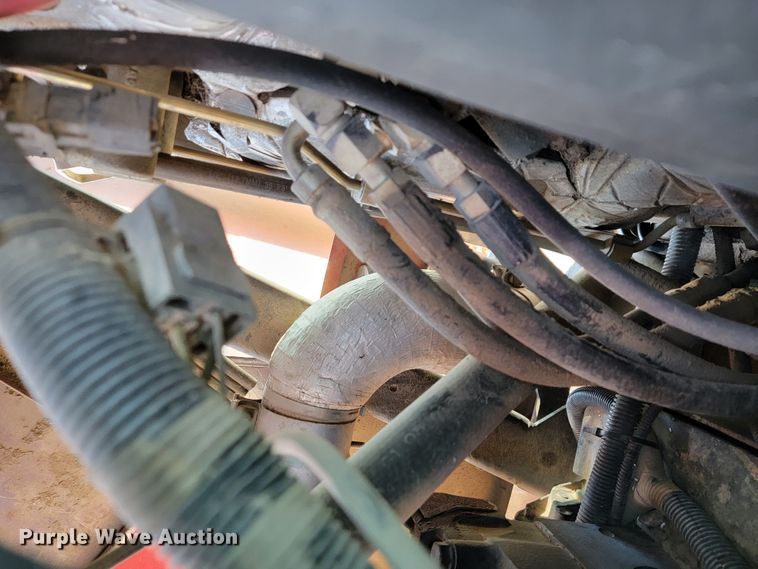 image for item IX9577 2001 Case IH MX110  MFWD tractor