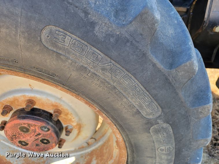 image for item IX9577 2001 Case IH MX110  MFWD tractor