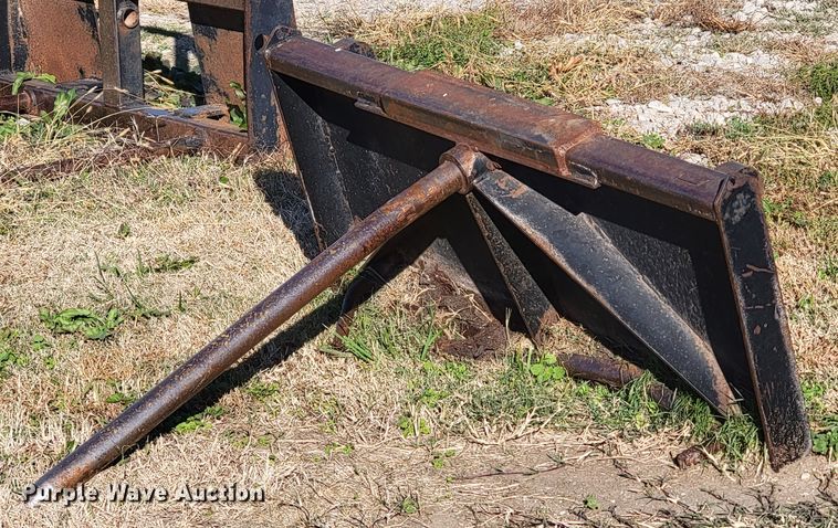 image for item IX9577 2001 Case IH MX110  MFWD tractor