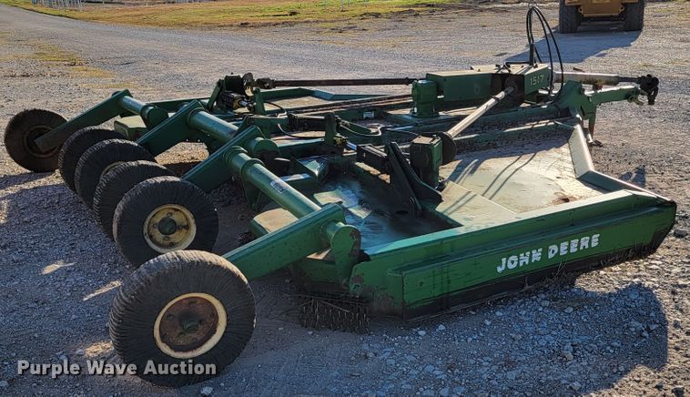image for item IX9578 John Deere 1517  batwing rotary mower