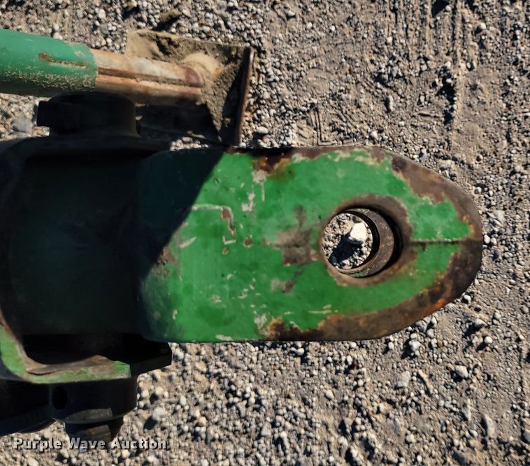 image for item IX9578 John Deere 1517  batwing rotary mower