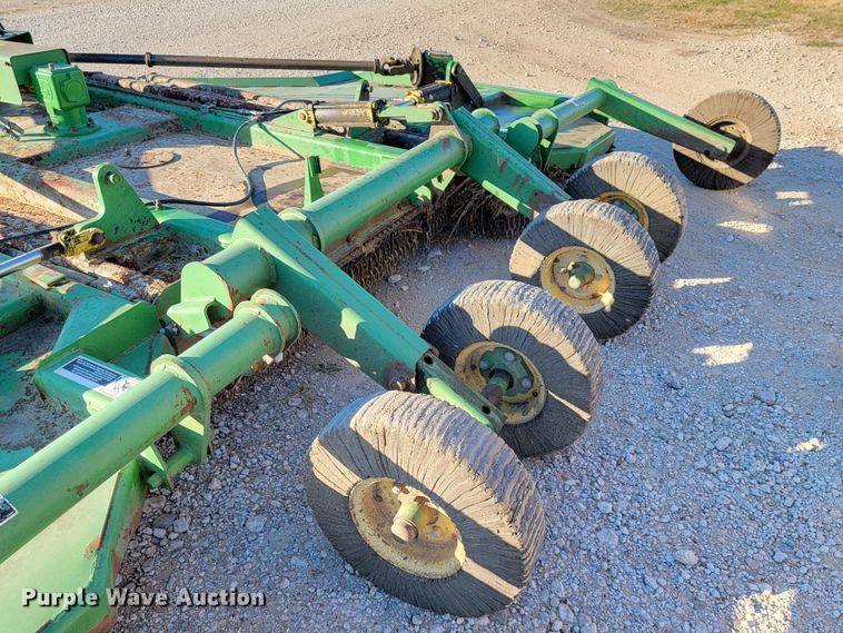 image for item IX9578 John Deere 1517  batwing rotary mower