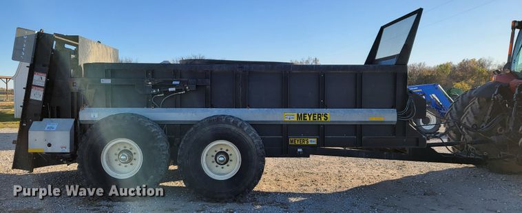 image for item IX9579 Meyers VB560  manure spreader
