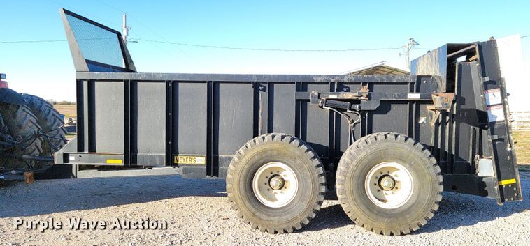 image for item IX9579 Meyers VB560  manure spreader