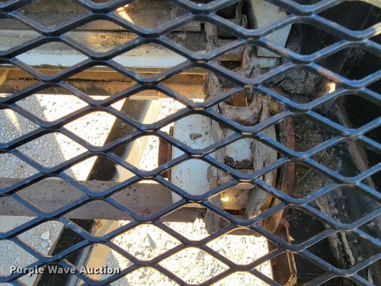 image for item IX9579 Meyers VB560  manure spreader