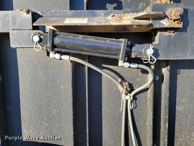 image for item IX9579 Meyers VB560  manure spreader